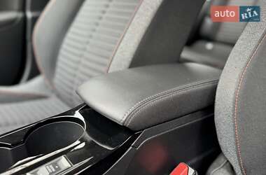Внедорожник / Кроссовер Peugeot e-2008 2021 в 