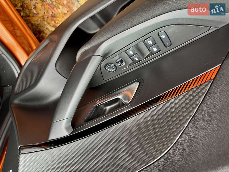 Позашляховик / Кросовер Peugeot e-2008 2021 в Дрогобичі