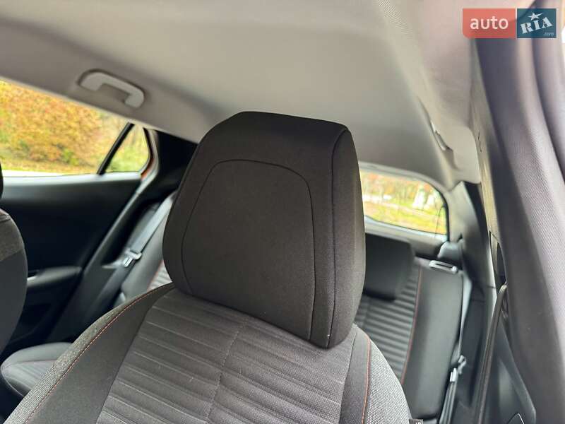 Позашляховик / Кросовер Peugeot e-2008 2021 в Дрогобичі