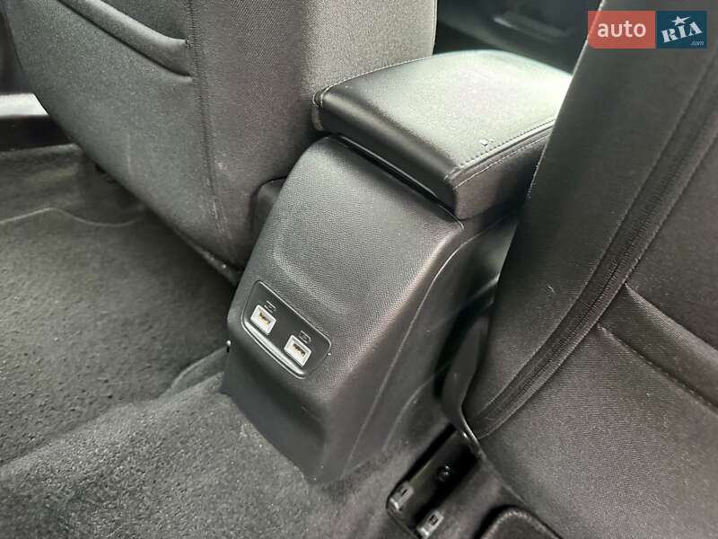 Позашляховик / Кросовер Peugeot e-2008 2021 в Дрогобичі