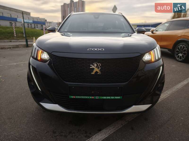Внедорожник / Кроссовер Peugeot e-2008 2021 в Киеве