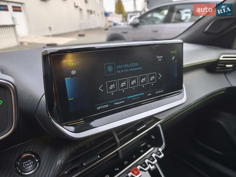 Внедорожник / Кроссовер Peugeot e-2008 2021 в Киеве