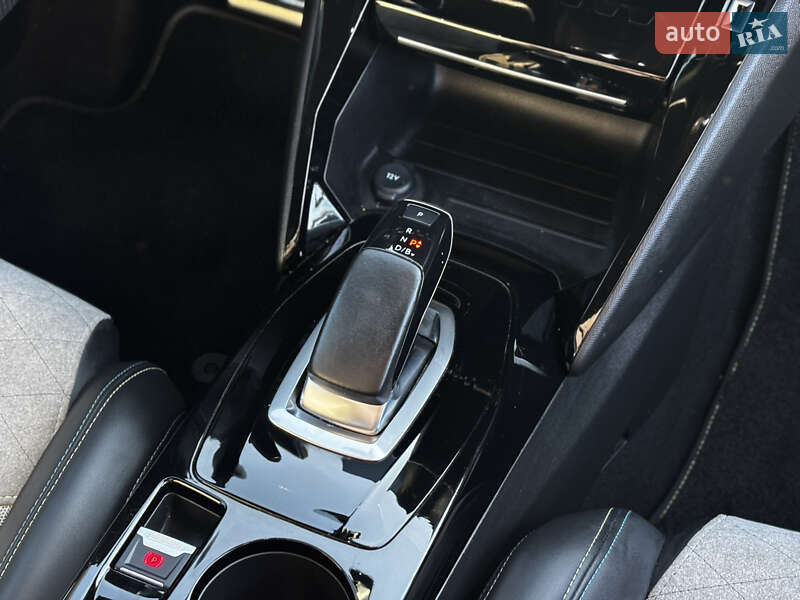 Внедорожник / Кроссовер Peugeot e-2008 2021 в Львове