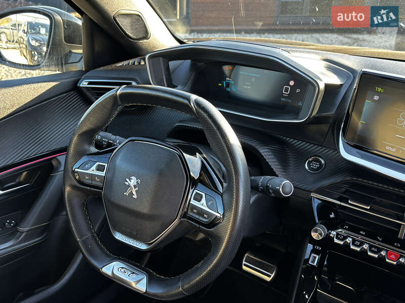 Внедорожник / Кроссовер Peugeot e-2008 2021 в Львове