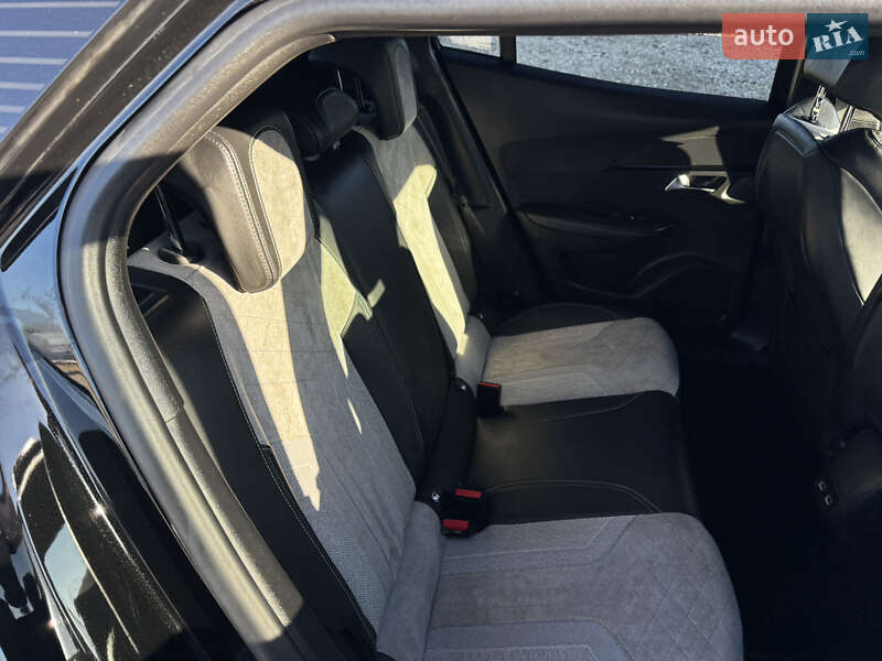 Внедорожник / Кроссовер Peugeot e-2008 2021 в Львове