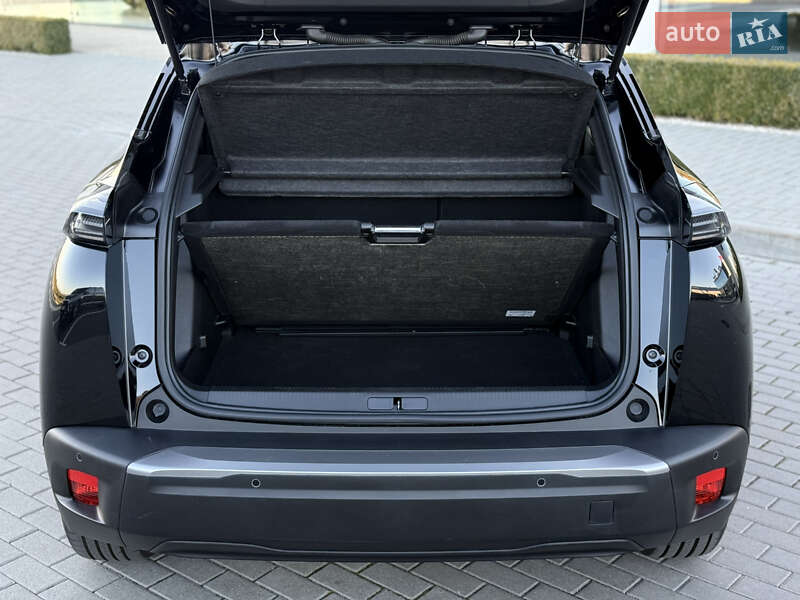 Внедорожник / Кроссовер Peugeot e-2008 2024 в Львове