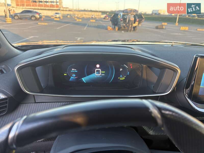 Позашляховик / Кросовер Peugeot e-2008 2021 в Львові