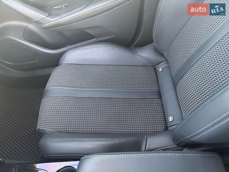 Позашляховик / Кросовер Peugeot e-2008 2021 в Львові