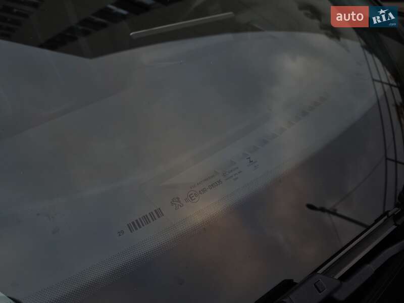 Внедорожник / Кроссовер Peugeot e-2008 2021 в Тернополе фото 17 Внедорожник / Кроссовер Peugeot e-2008 2021 в Тернополе