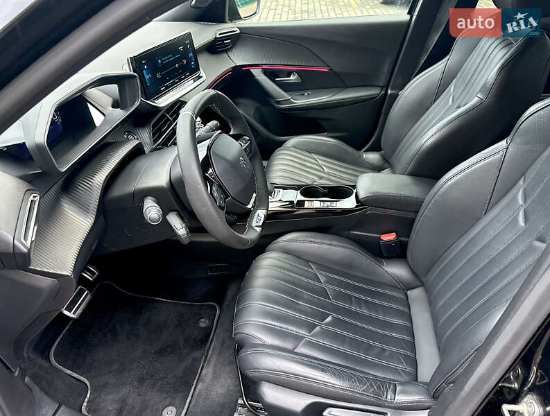 Позашляховик / Кросовер Peugeot e-2008 2020 в Самборі