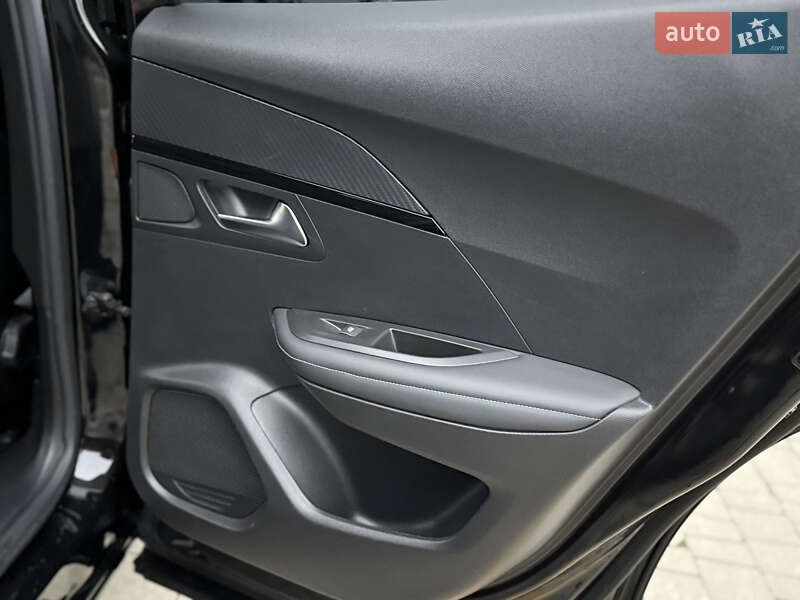 Внедорожник / Кроссовер Peugeot e-2008 2021 в Дрогобыче