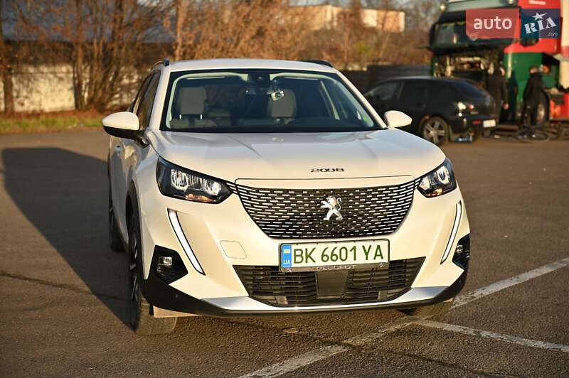 Внедорожник / Кроссовер Peugeot e-2008 2021 в Ровно