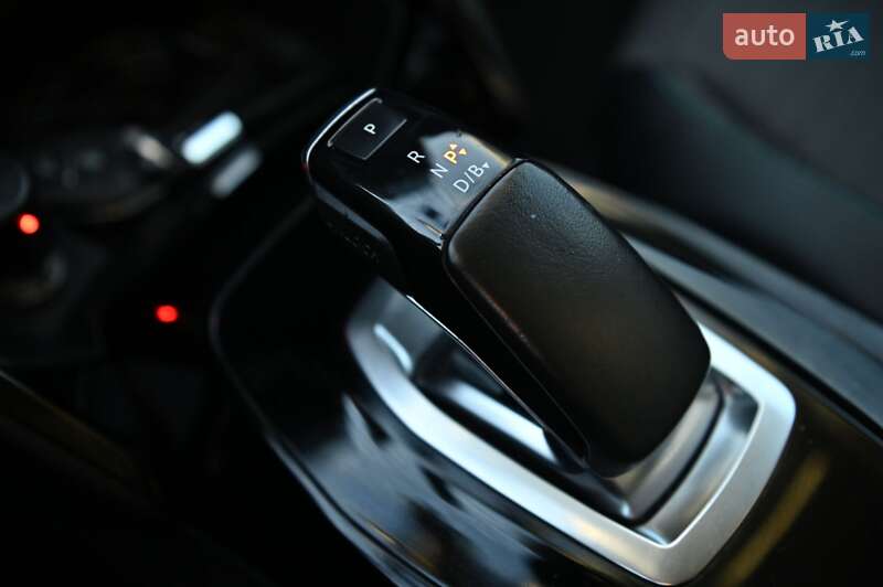 Внедорожник / Кроссовер Peugeot e-2008 2021 в Ровно