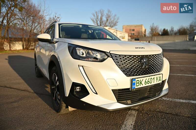 Внедорожник / Кроссовер Peugeot e-2008 2021 в Ровно