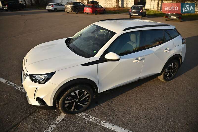 Внедорожник / Кроссовер Peugeot e-2008 2021 в Ровно