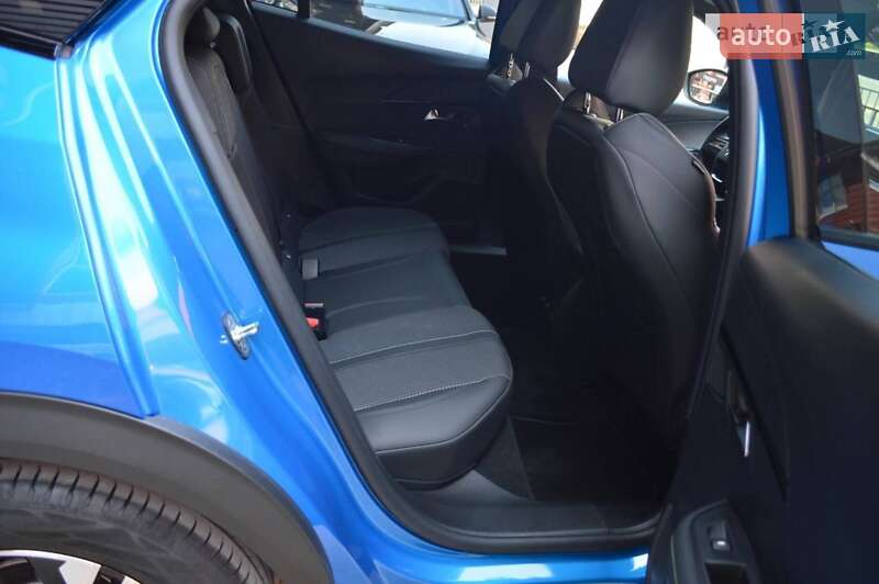 Внедорожник / Кроссовер Peugeot e-2008 2022 в Львове