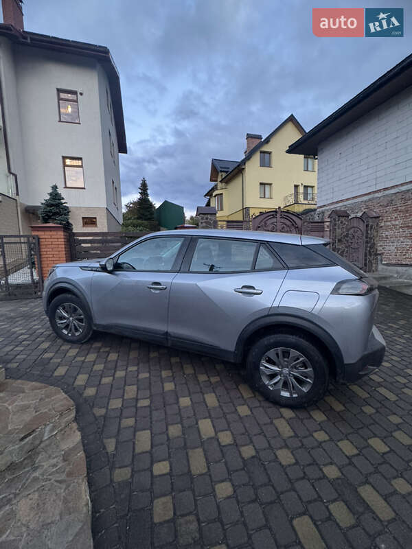 Позашляховик / Кросовер Peugeot e-2008 2021 в Львові