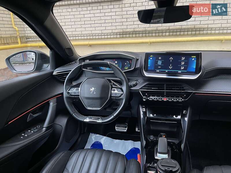 Внедорожник / Кроссовер Peugeot e-2008 2021 в Тернополе