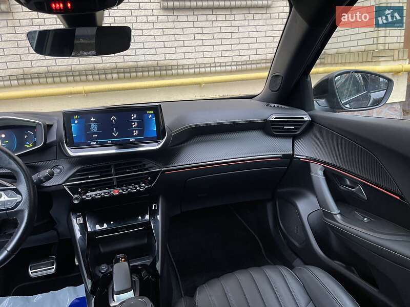 Внедорожник / Кроссовер Peugeot e-2008 2021 в Тернополе