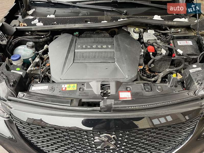 Внедорожник / Кроссовер Peugeot e-2008 2021 в Тернополе