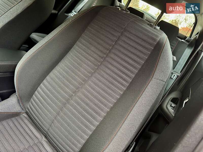 Внедорожник / Кроссовер Peugeot e-2008 2021 в Дрогобыче фото 54 Внедорожник / Кроссовер Peugeot e-2008 2021 в Дрогобыче