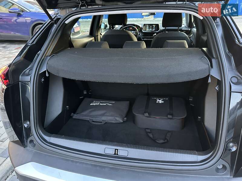 Внедорожник / Кроссовер Peugeot e-2008 2020 в Луцке