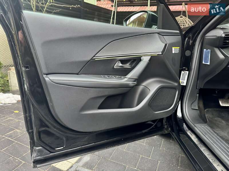 Внедорожник / Кроссовер Peugeot e-2008 2020 в Дрогобыче