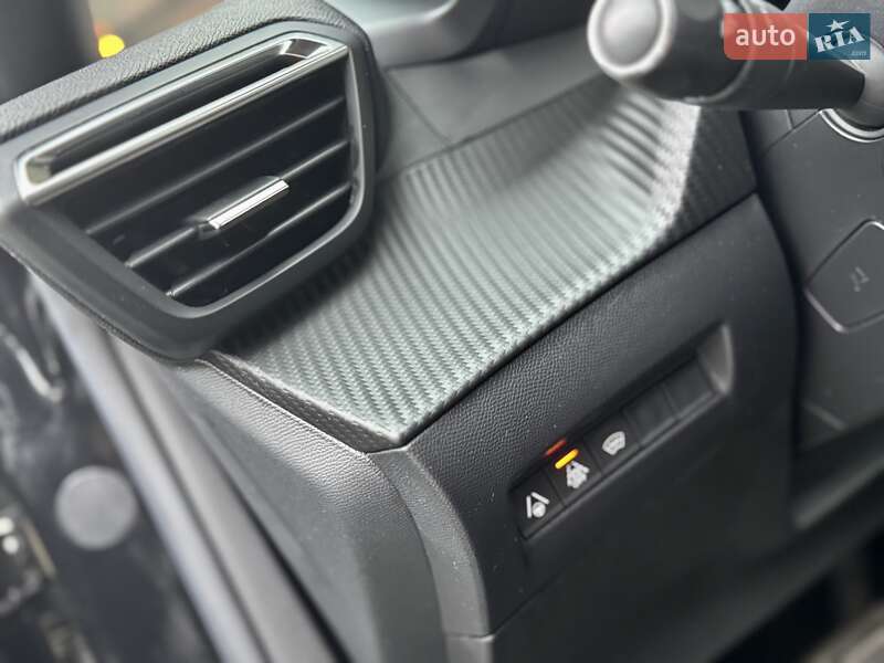 Внедорожник / Кроссовер Peugeot e-2008 2020 в Дрогобыче