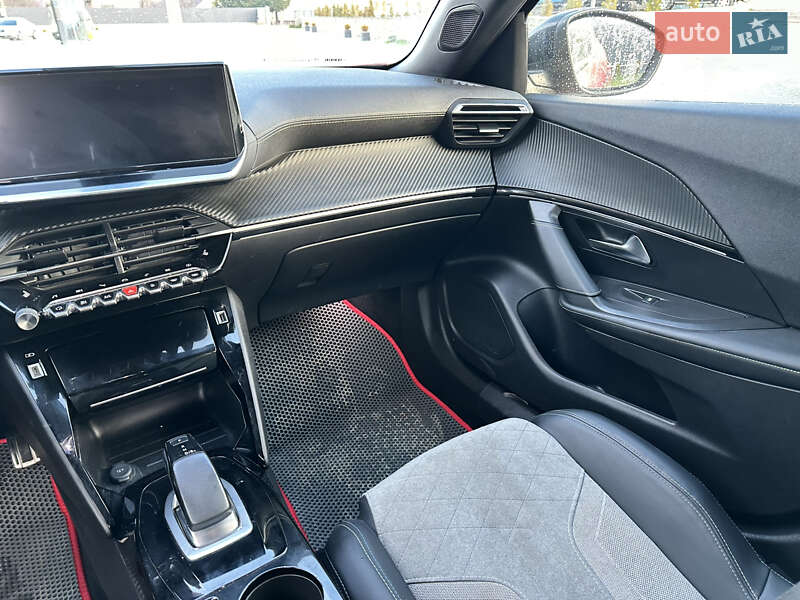 Внедорожник / Кроссовер Peugeot e-2008 2021 в Волочиске