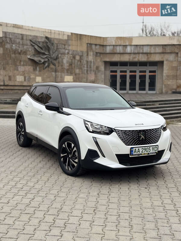 Позашляховик / Кросовер Peugeot e-2008 2020 в Києві