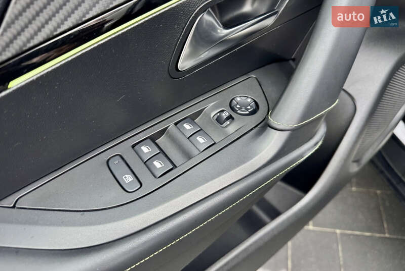 Позашляховик / Кросовер Peugeot e-2008 2020 в Луцьку