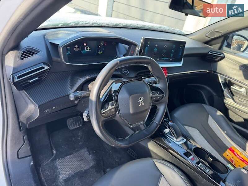 Внедорожник / Кроссовер Peugeot e-2008 2019 в Львове