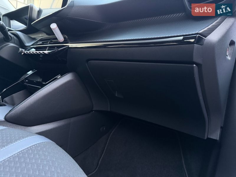 Внедорожник / Кроссовер Peugeot e-2008 2020 в Луцке