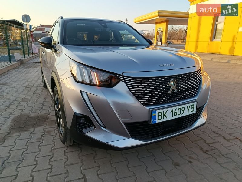 Внедорожник / Кроссовер Peugeot e-2008 2020 в Дубно