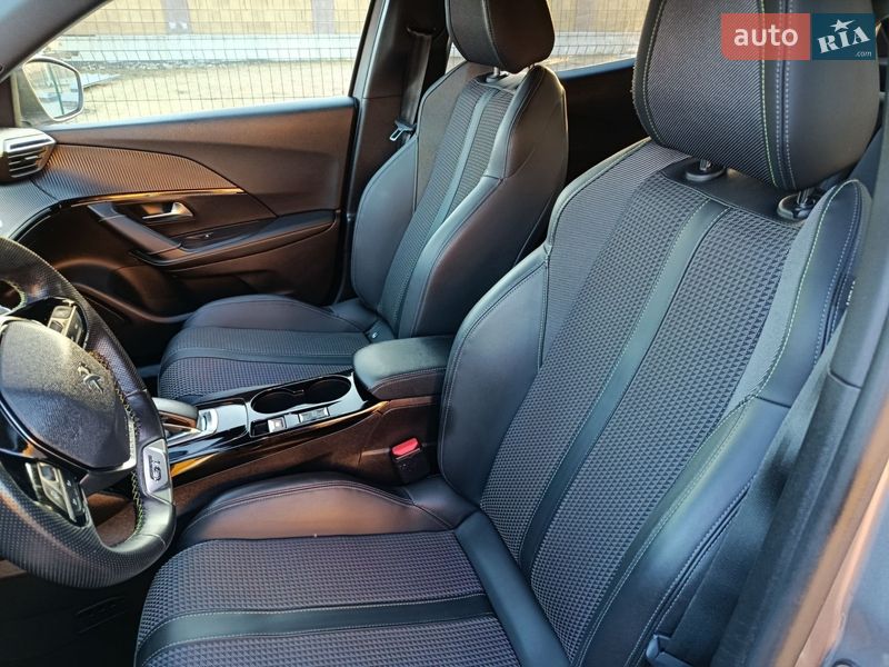 Внедорожник / Кроссовер Peugeot e-2008 2020 в Дубно