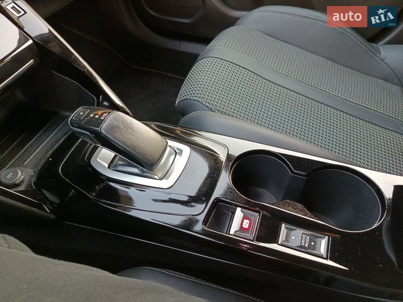 Внедорожник / Кроссовер Peugeot e-2008 2020 в Дубно