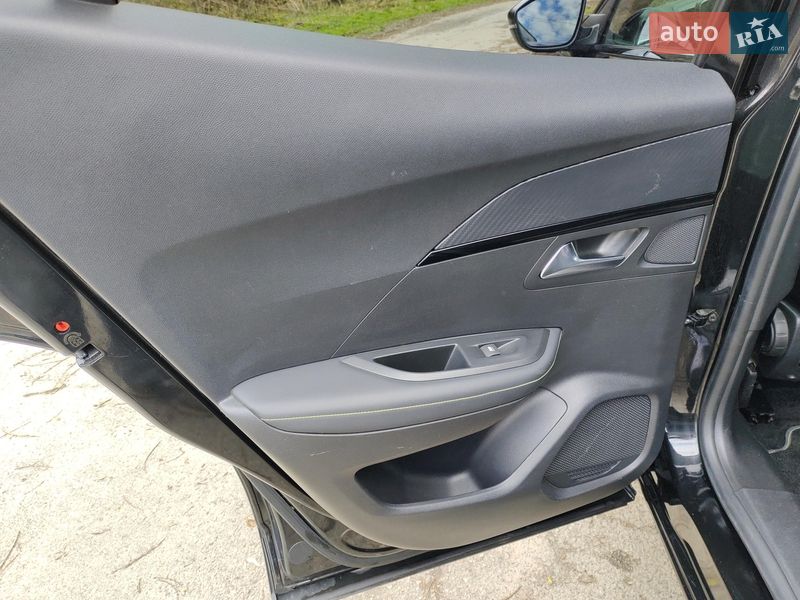 Внедорожник / Кроссовер Peugeot e-2008 2020 в Софиевской Борщаговке фото 18 Внедорожник / Кроссовер Peugeot e-2008 2020 в Софиевской Борщаговке