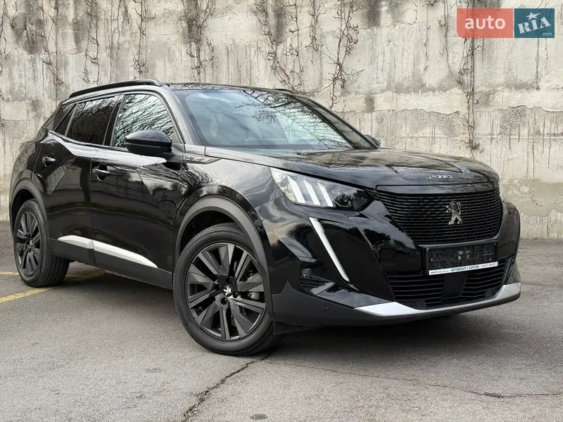 Peugeot e-2008