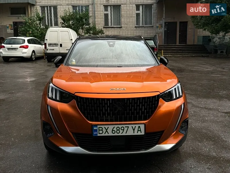 Peugeot e-2008