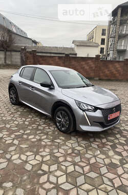 Хэтчбек Peugeot e-208 2023 в Ровно