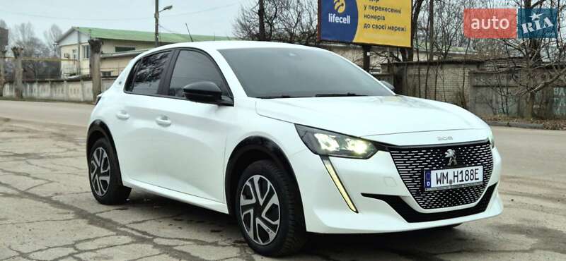 Хетчбек Peugeot e-208 2023 в Жовтих Водах