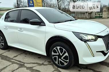 Хетчбек Peugeot e-208 2023 в Жовтих Водах