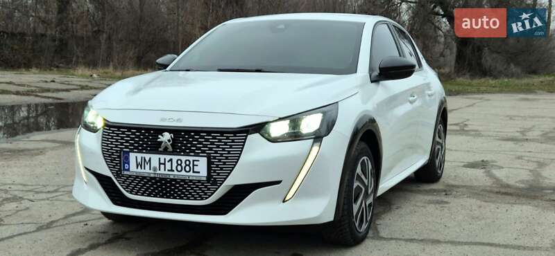 Хетчбек Peugeot e-208 2023 в Жовтих Водах