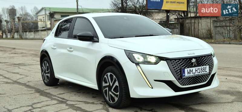 Хетчбек Peugeot e-208 2023 в Жовтих Водах