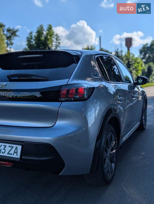 Хэтчбек Peugeot e-208 2021 в Немирове