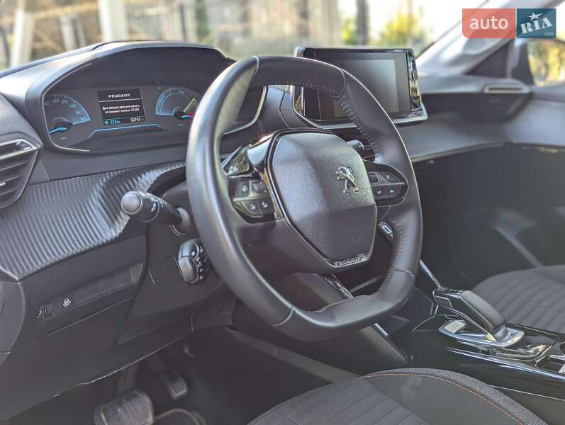 Хэтчбек Peugeot e-208 2021 в Немирове