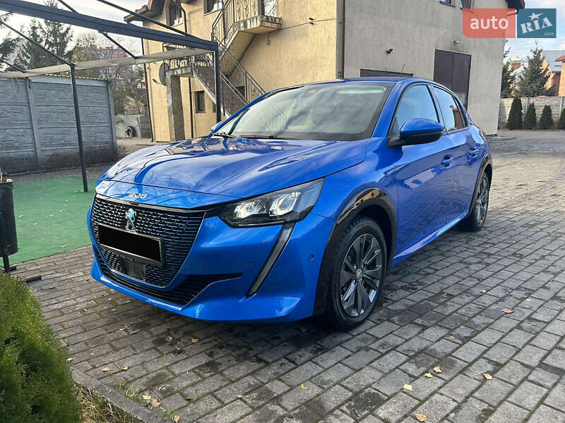 Хэтчбек Peugeot e-208 2021 в Львове