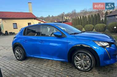 Хэтчбек Peugeot e-208 2021 в 