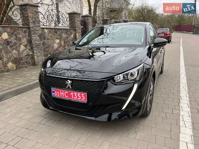 Хэтчбек Peugeot e-208 2021 в Львове