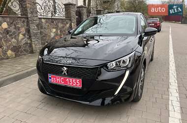 Хэтчбек Peugeot e-208 2021 в 